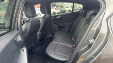 Ford Focus 1.0 EcoBoost Hybrid mHEV 125 ST-Line X Edition 5dr Petrol Hatchback